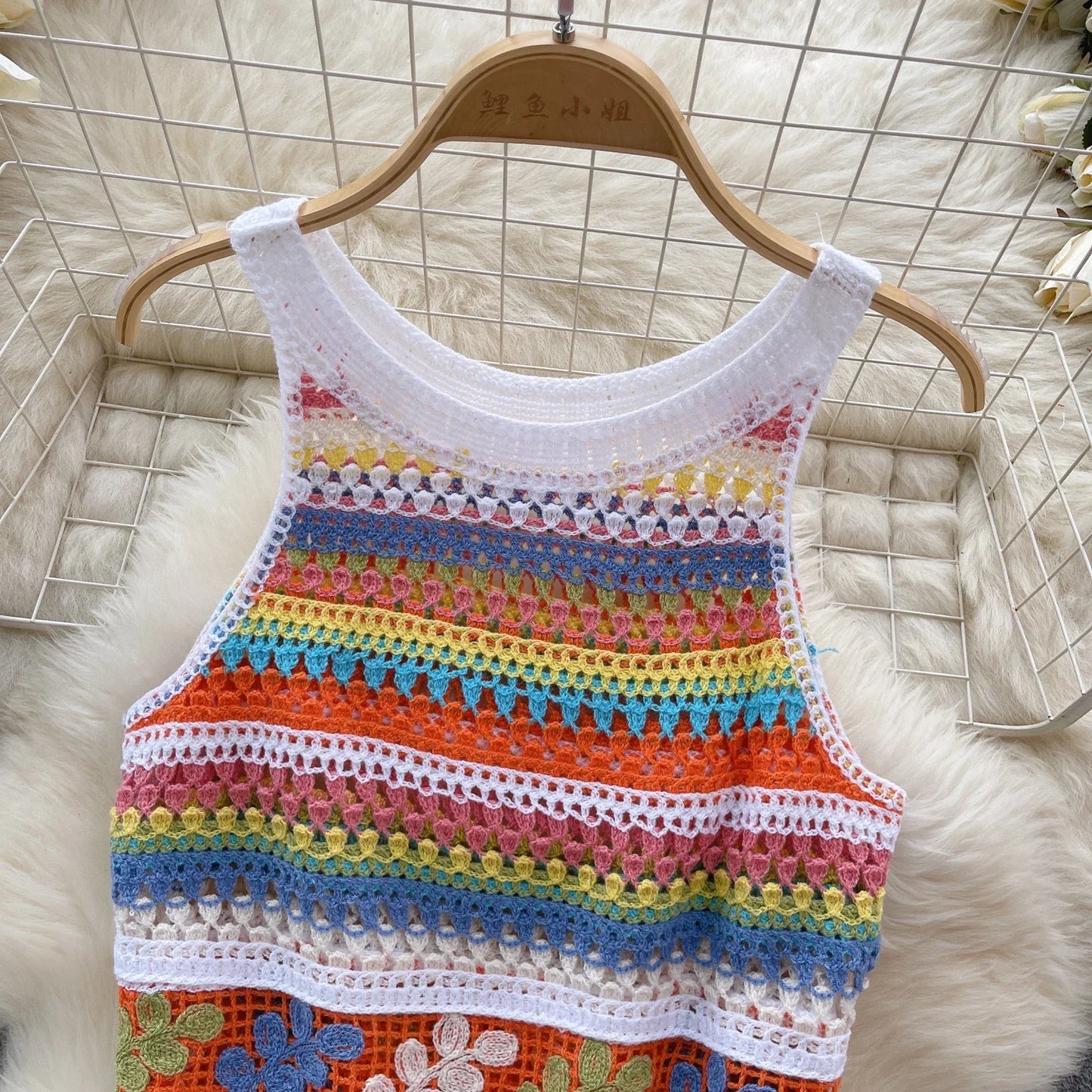 Bohemian Tank Tops Women Knitted Retro Crochet Design Colorful Short Vacation Strap Vest 2024 New Neck Hanging Outwear Tanks