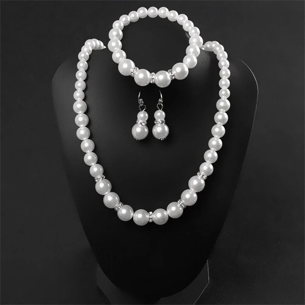 Pearl jewelry set Women's necklace earrings bracelet three-piece set for mother gift beautiful wedding photo accessories